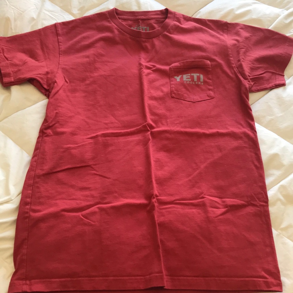 Yeti Graphic Tee